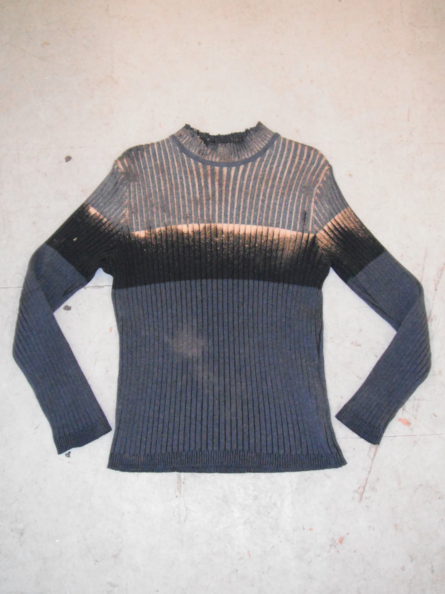 DISTRESSED KNIT 009 - S.U.V. VINTAGE (SML)