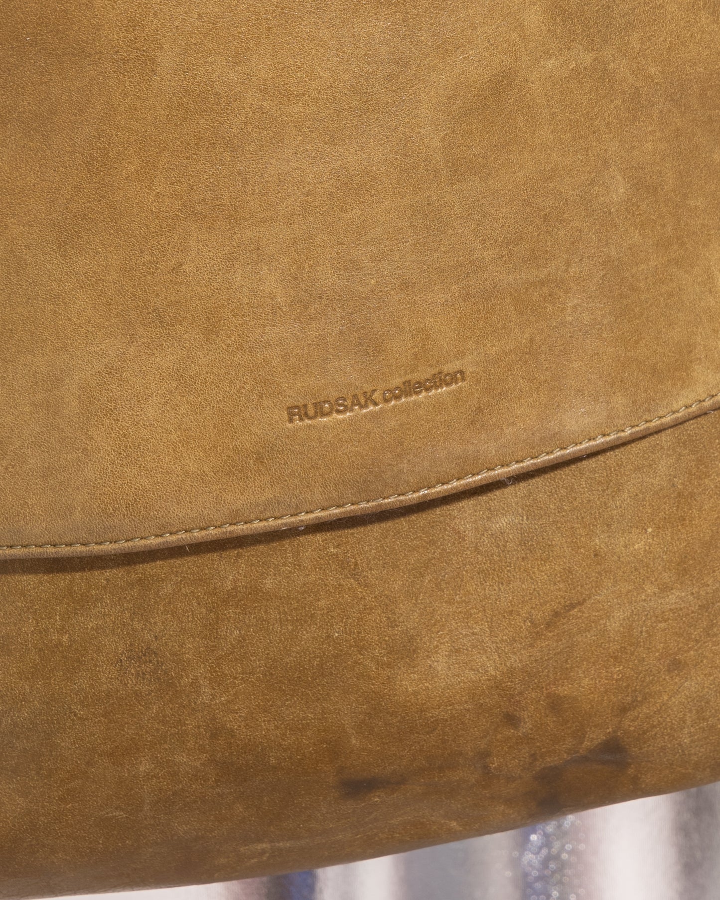 RUDSAK LEATHER MESSENGER BAG