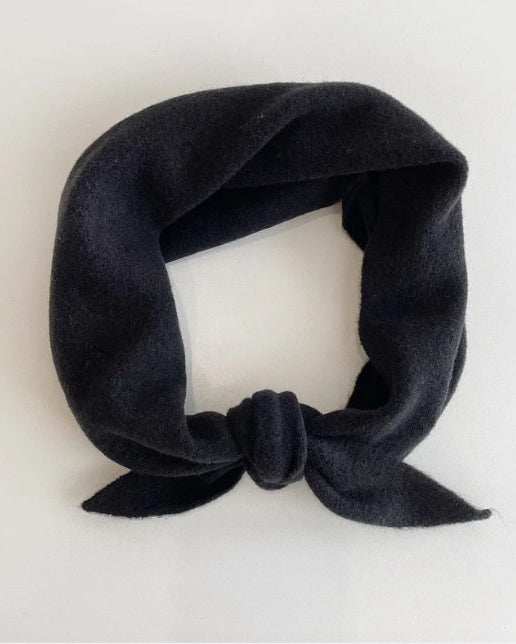 WOOL SCARF - BLACK