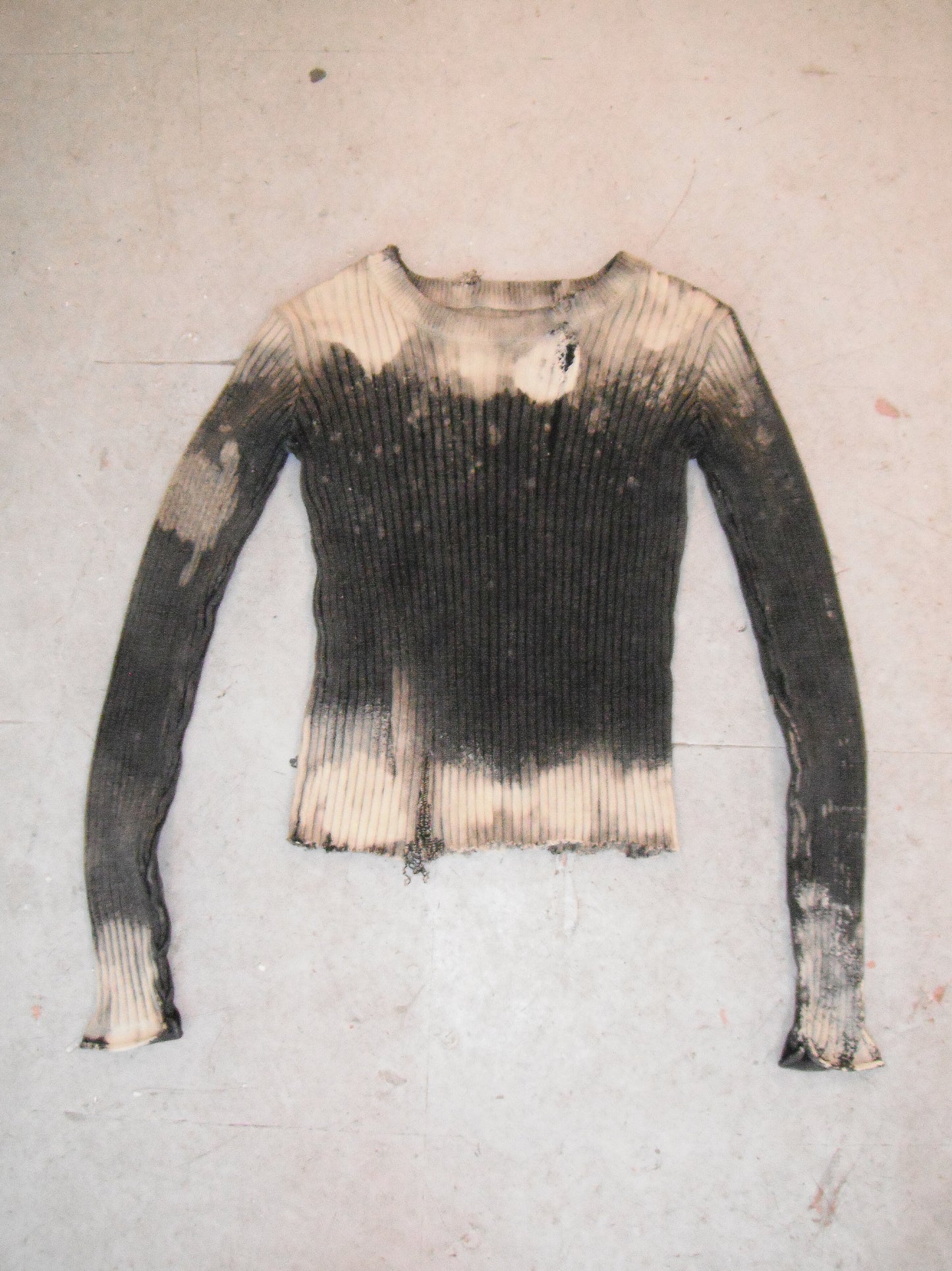 DISTRESSED KNIT 001 - S.U.V. VINTAGE (XS)