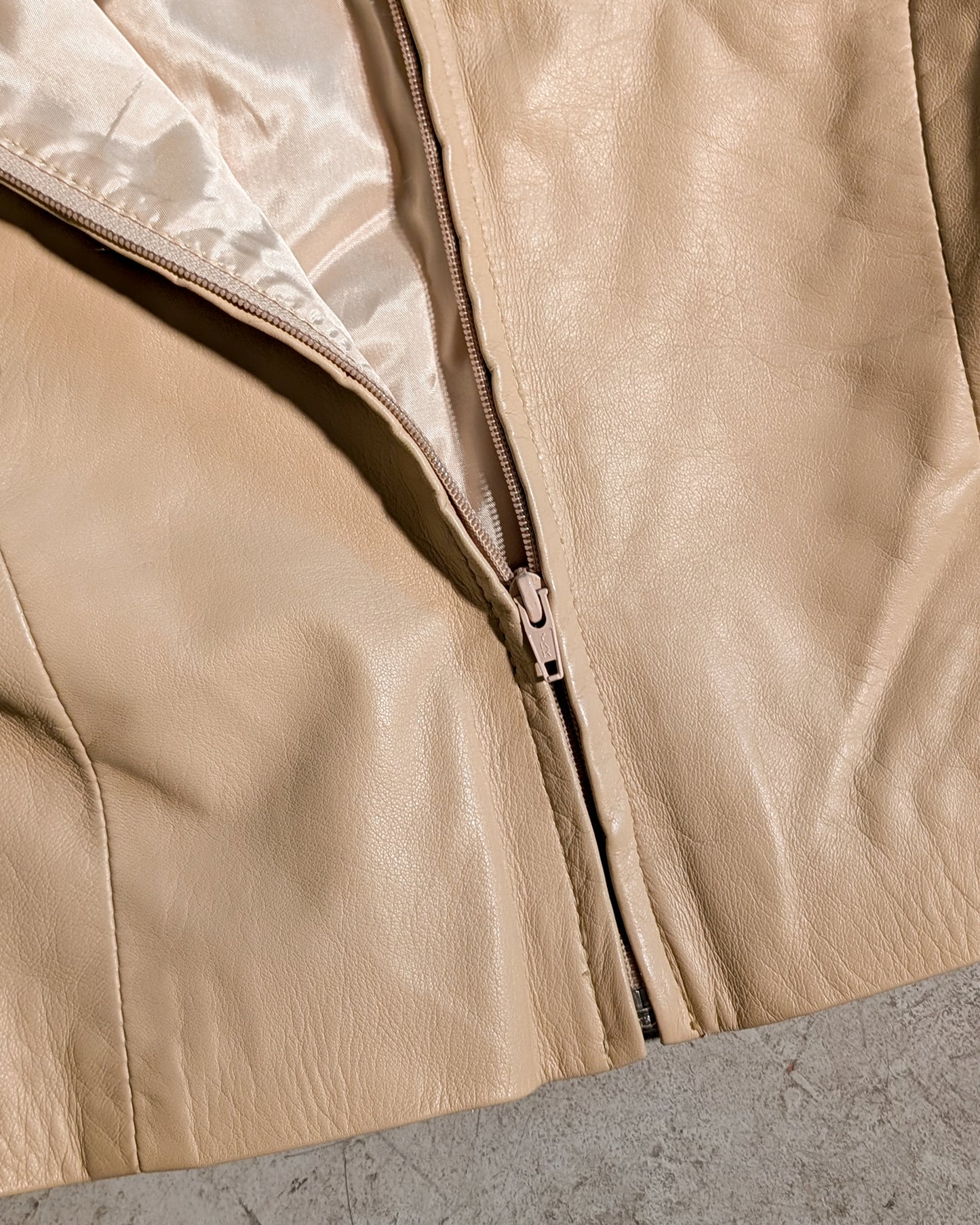 DANIER GENUINE LEATHER VEST- SIZE 8