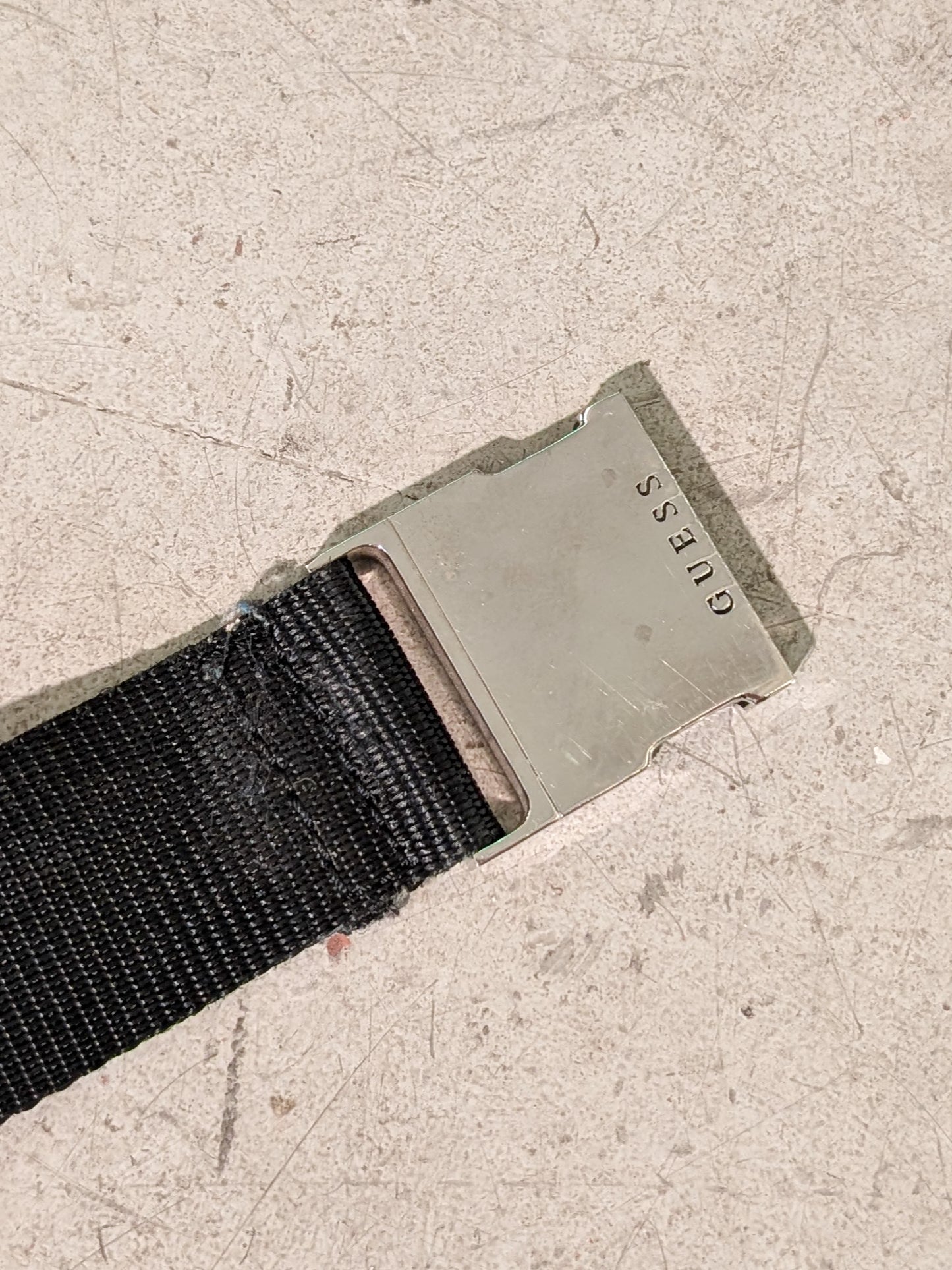 GUESS BELT BAG - BLACK