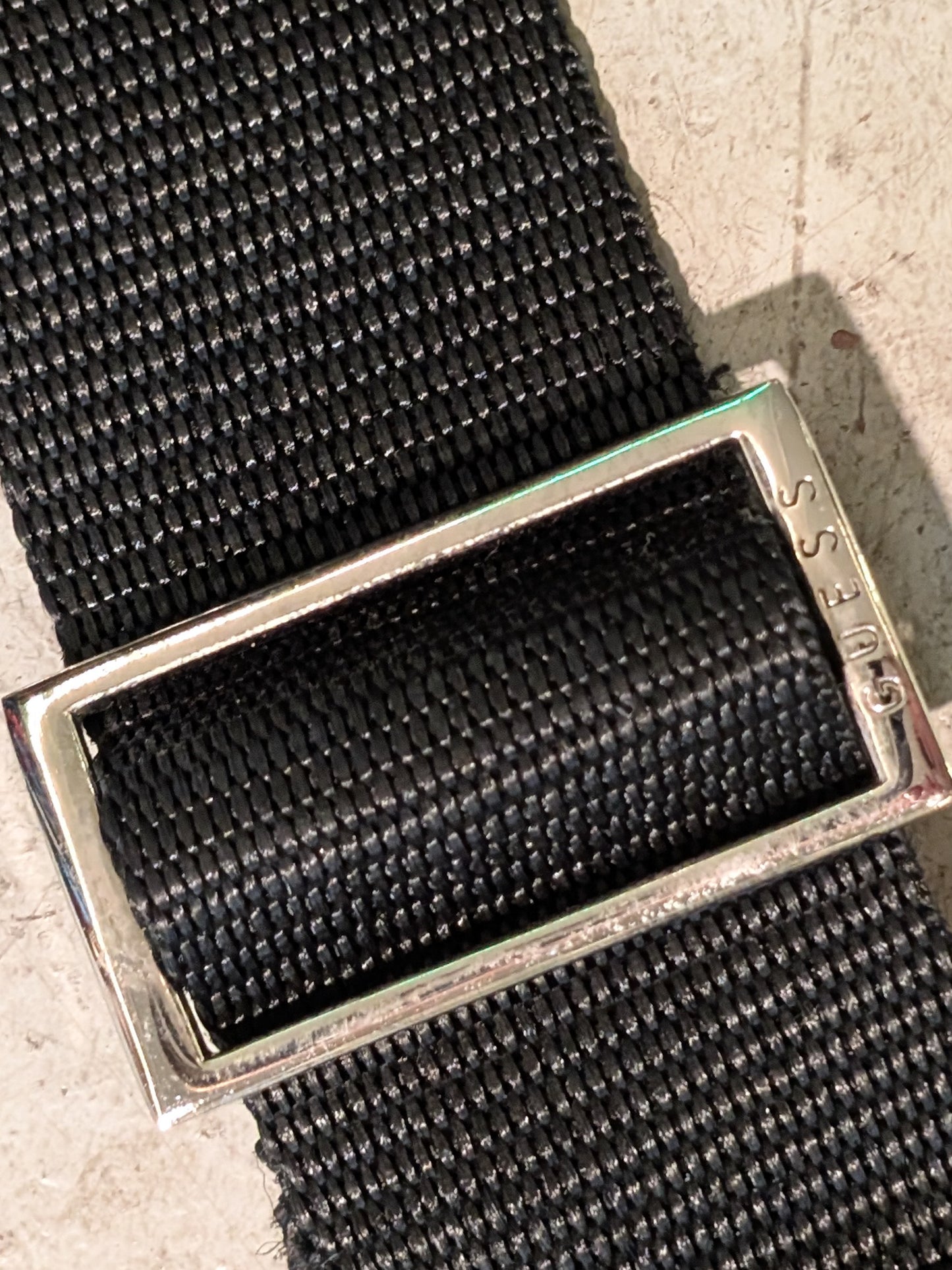 GUESS BELT BAG - BLACK