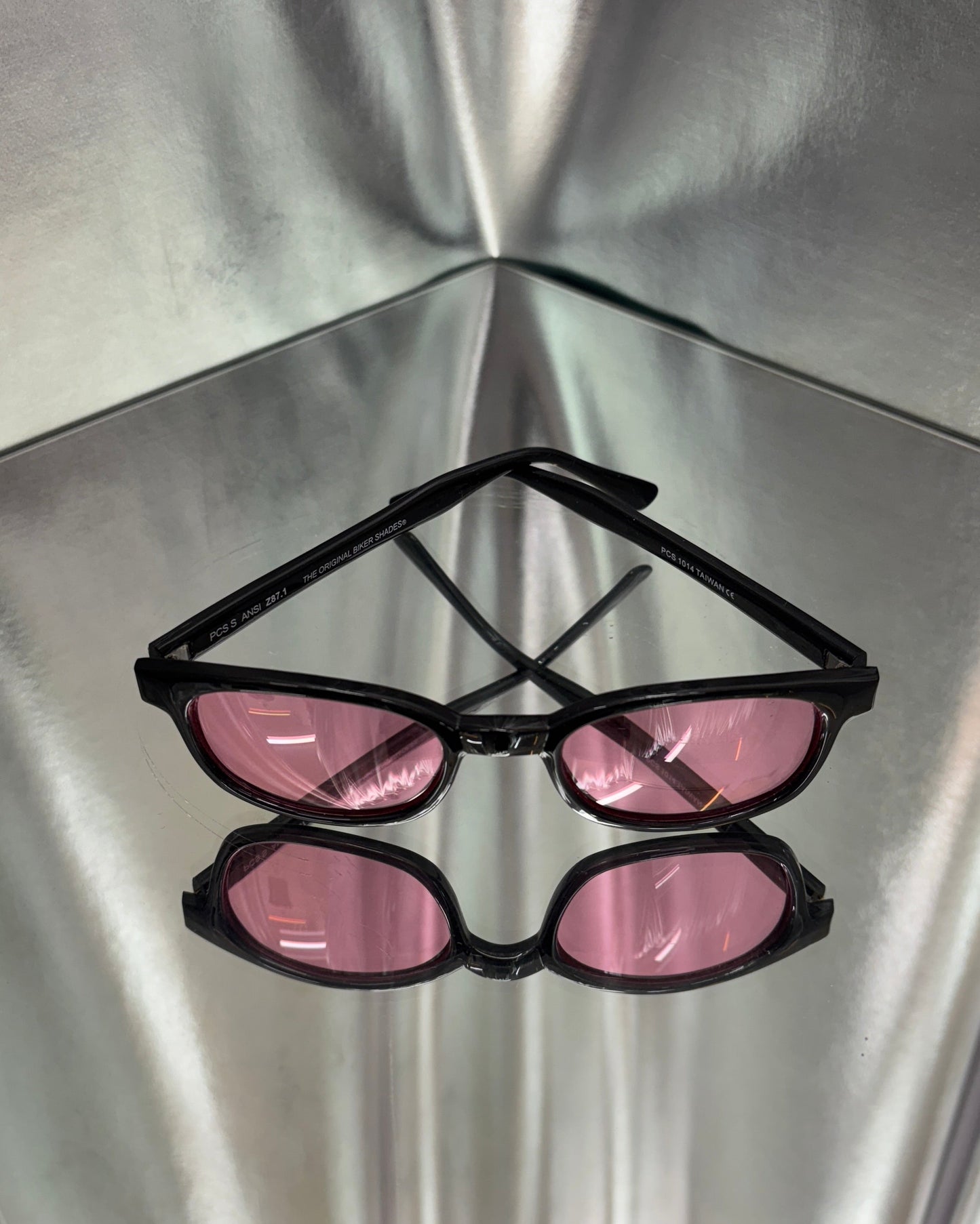 KD ORIGINAL BIKER SUNGLASSES (MULTIPLE COLOURS)